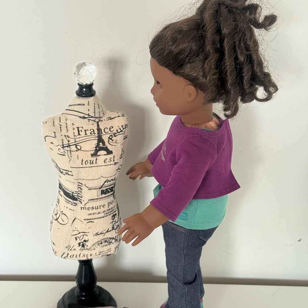 American Girl Doll Gabriela McBride 2017 Girl of the year - Picture 6 of 7